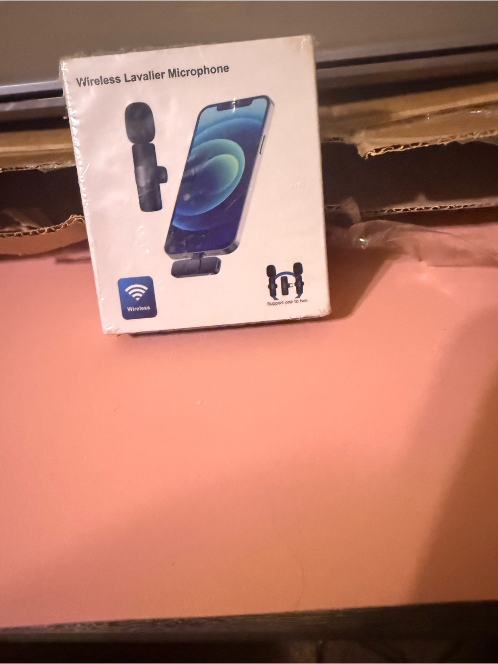Wireless Lavalier Microphone Clip-On for Smartphones - Black